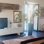 Maison Grimoaldo10 *