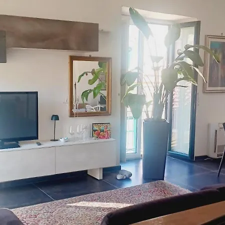 Maison Grimoaldo10 *