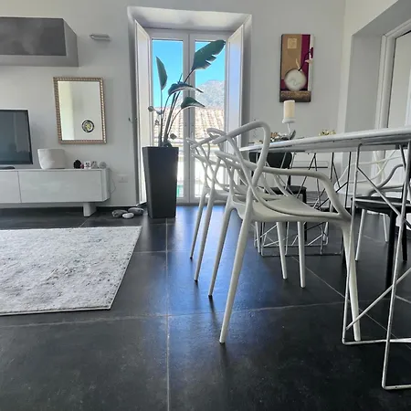 Maison Grimoaldo10 Vakantiehuis Salerno