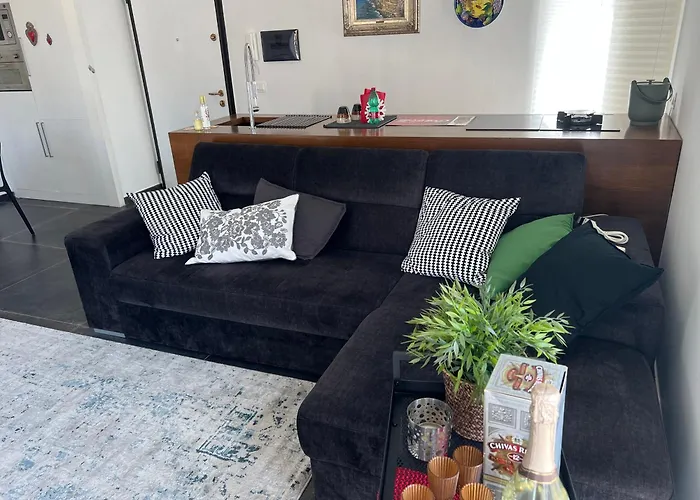 Maison Grimoaldo10 *